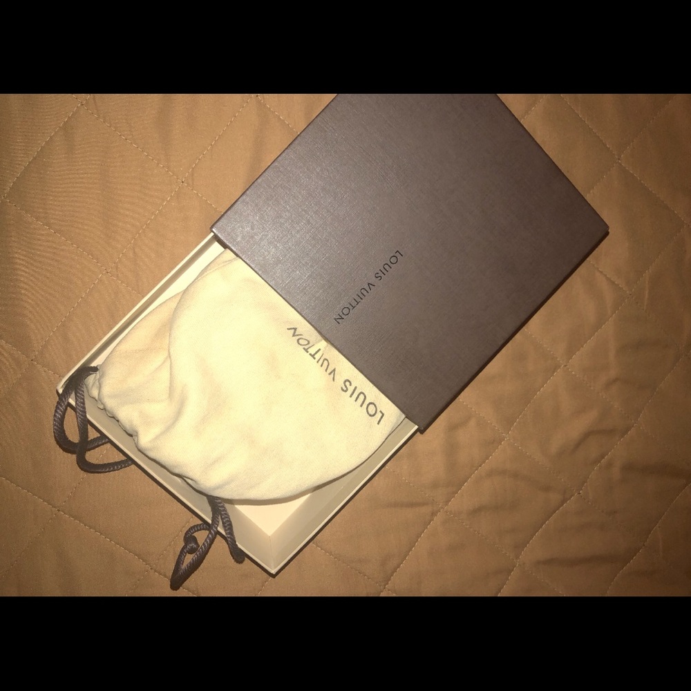 Louis Vuitton belt